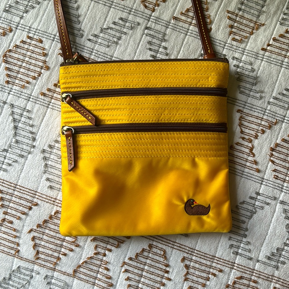 Dooney and Bourke Crossbody purse